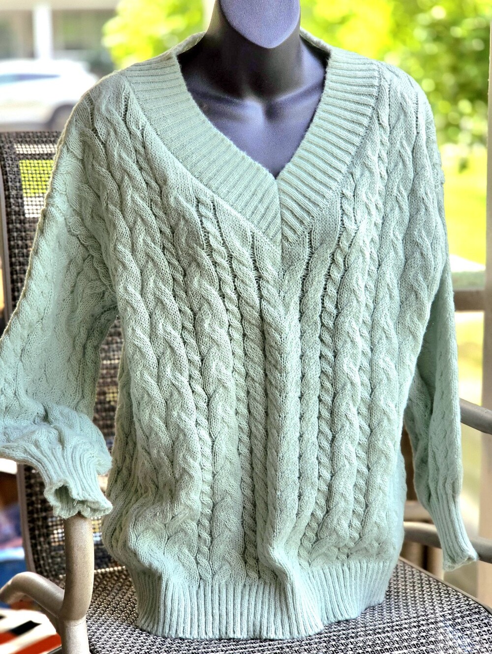 New! Handmade,Soft mint green,thick,warm,v-neck,cable knit,sweater!